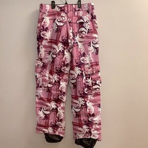 POWDER Room Cargo Snowpants. Size L